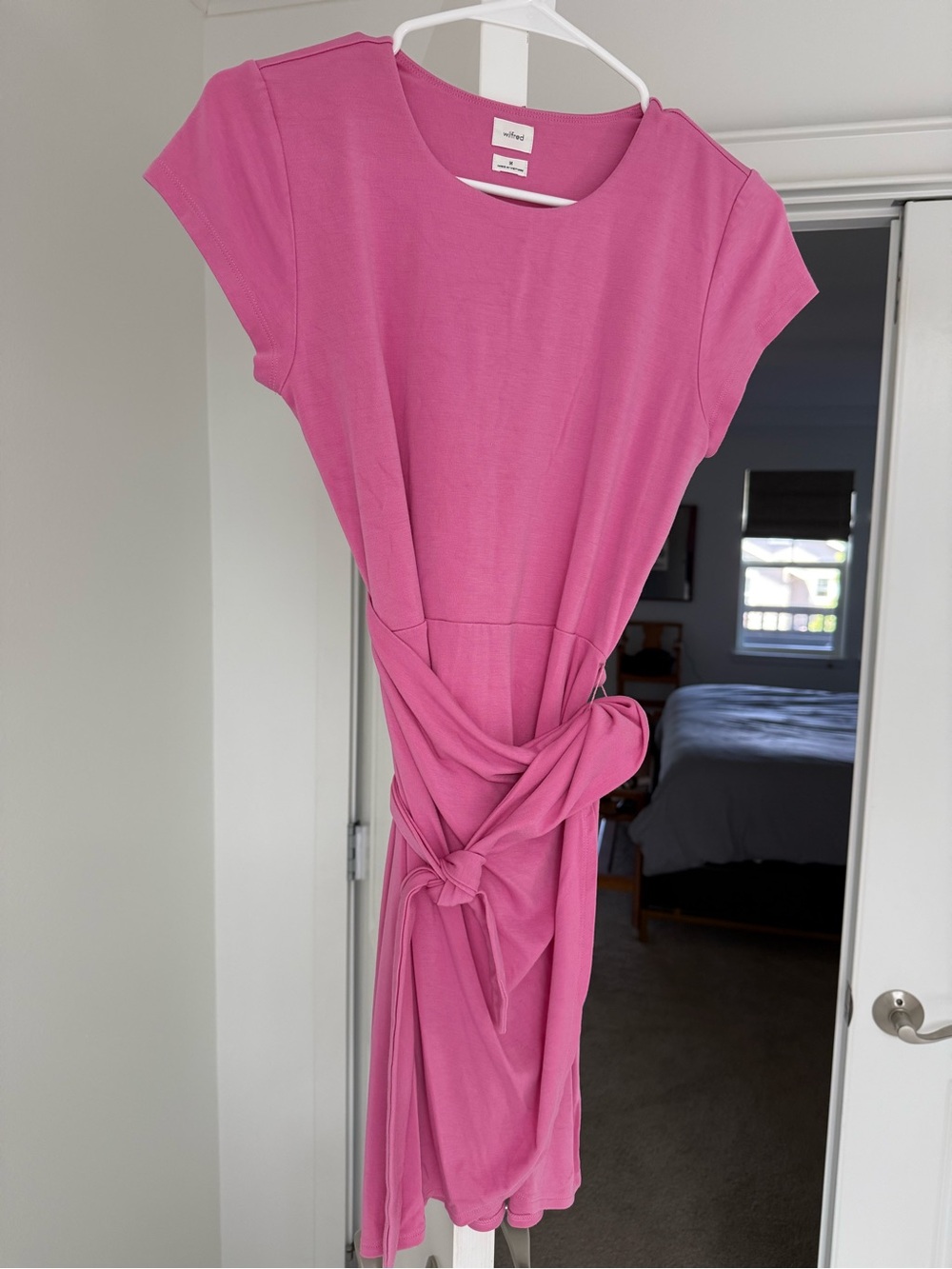 Wilfred Pink Tie-Waist Midi Dress